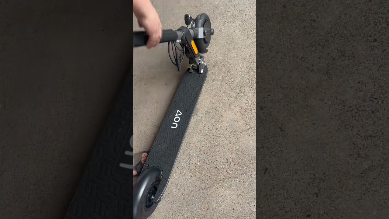 How to Unfold Your Aon Glide MAX Scooter in Seconds？