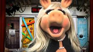 Miss Piggy Spam The Muppets