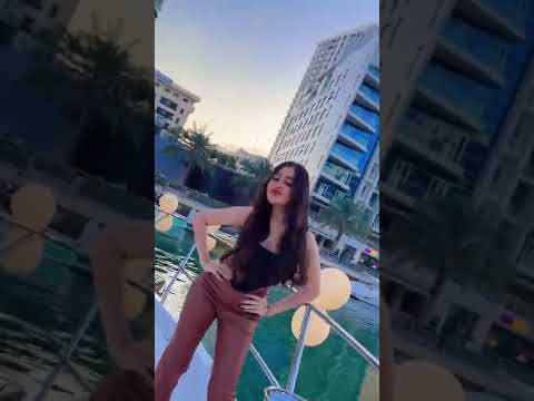 دلع و رقص جنات على البحر 