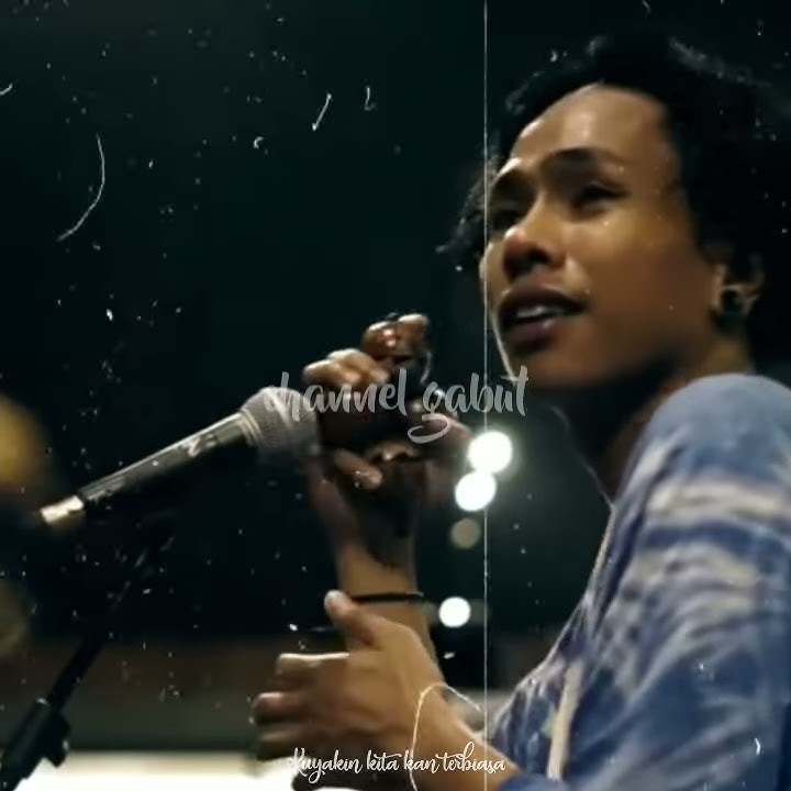 Story Wa Fourtwnty - Hitam Putih (lirik)