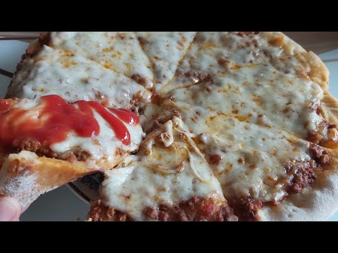 Video: Cách Nấu Nhanh Pizza Với Nấm Và Thịt