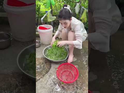 Rau này rau gì vậy ae😂 #shorts #funny