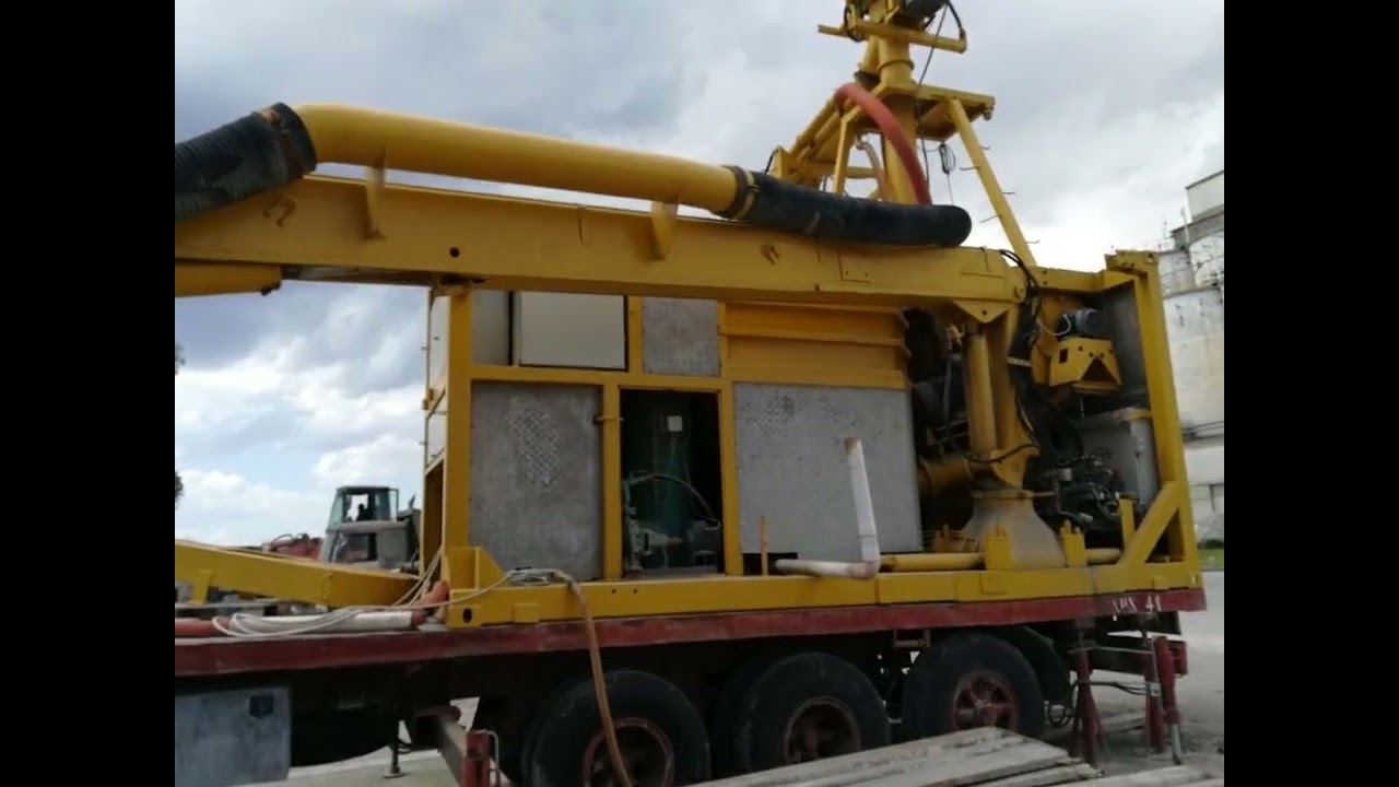 Compact Roadmobile Pneumatic Barge Unloader, 130 tph