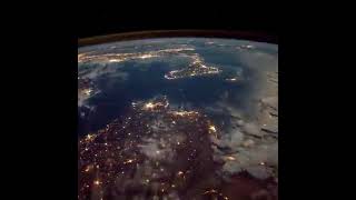 TIERRA EN LA NOCHE DESDE EL ESPACIO #SHORTS #VIRAL #HUMOR