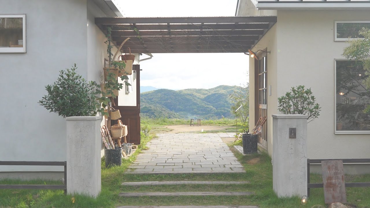 【森の宿】森の中にひっそりと佇む一棟貸しのお宿。素敵な雑貨と自然と食事に囲まれた最高の時間を。新しい好きを見つける旅【こぞら荘】