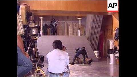 UK: LONDON: PARTY AFTER PREMIERE OF MOVIE "JUDGE DREDD"