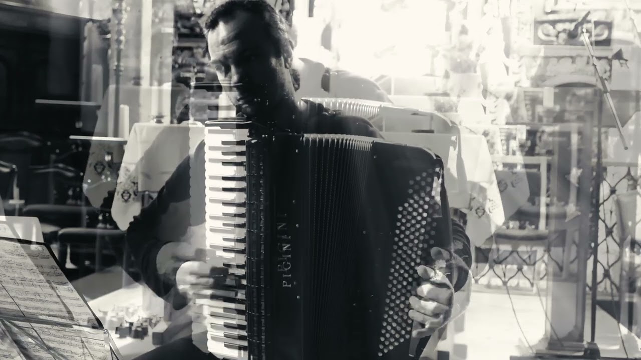 BACH - PASSEPIED II, English Suite - Marko Hatlak Accordion