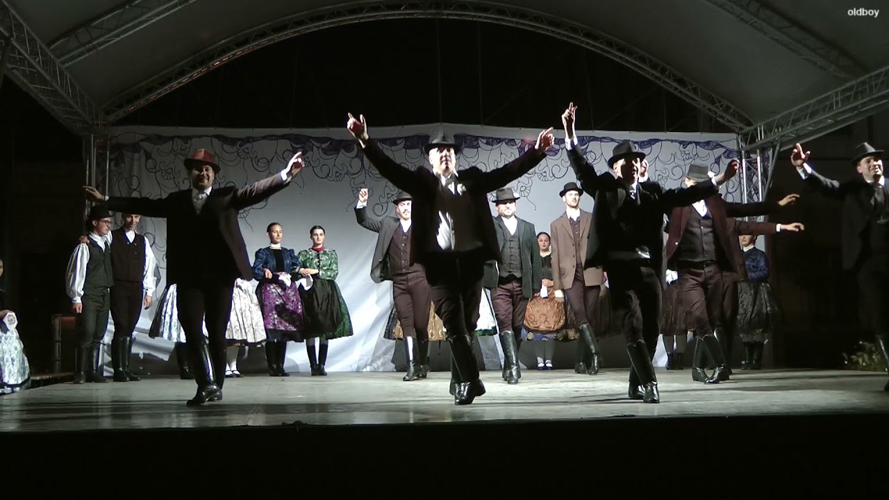 Béri Balogh Ádám Táncegyüttes - Vág-Garamközi táncok