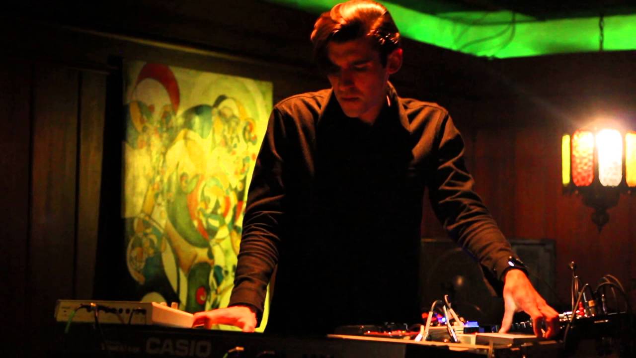 V. Sinclair (Sacred Root 3/20/16)