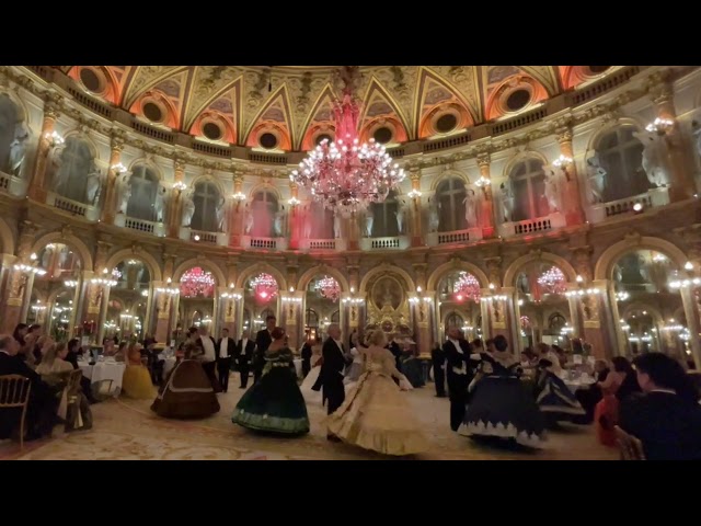 Harmonia Suave Bal Imperial Oeuvre des Saint Anges Parigi