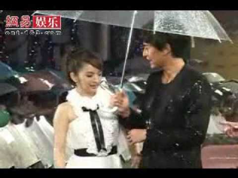 第21屆金曲獎：林依晨鄭元暢攜手走紅毯