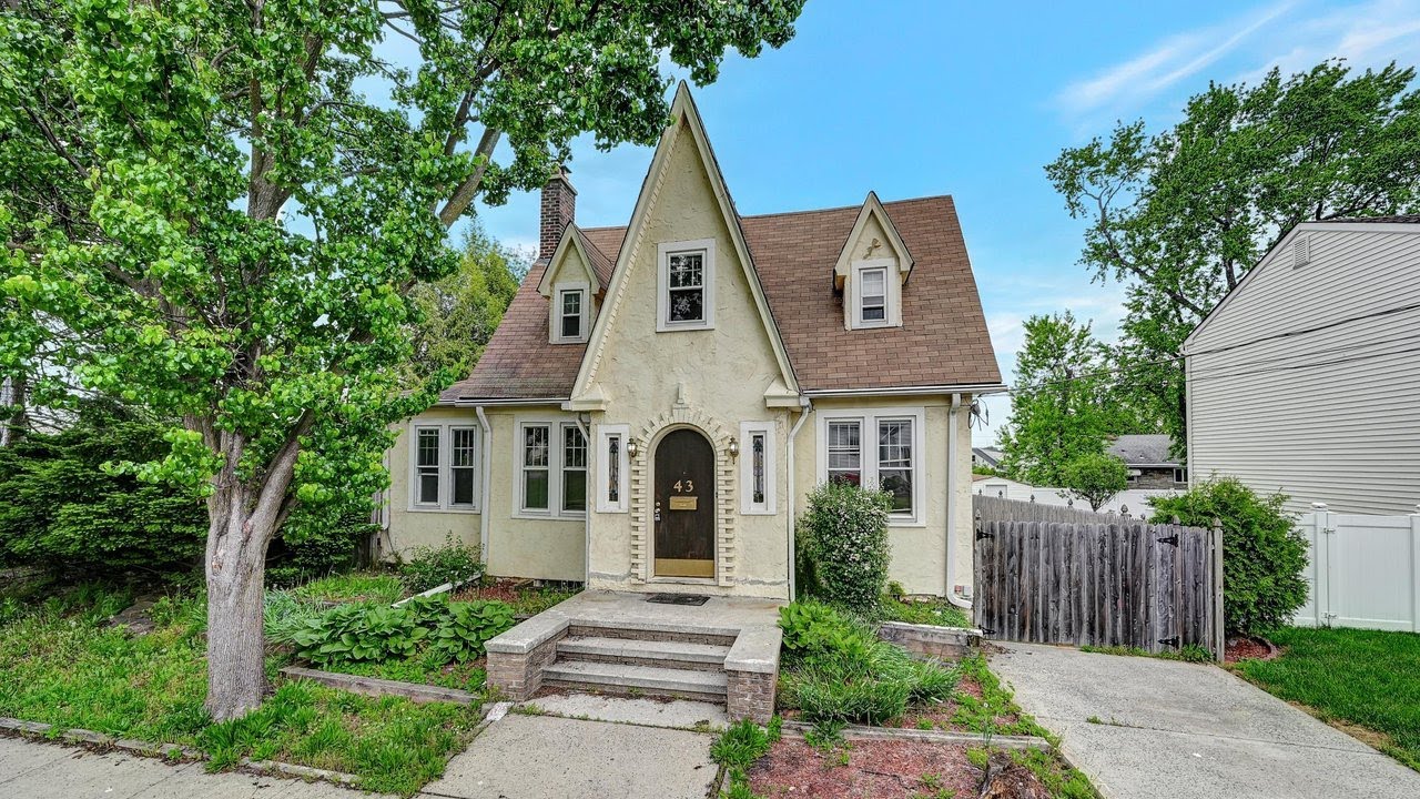 43 Cleremont Ave, North Brunswick Township, NJ