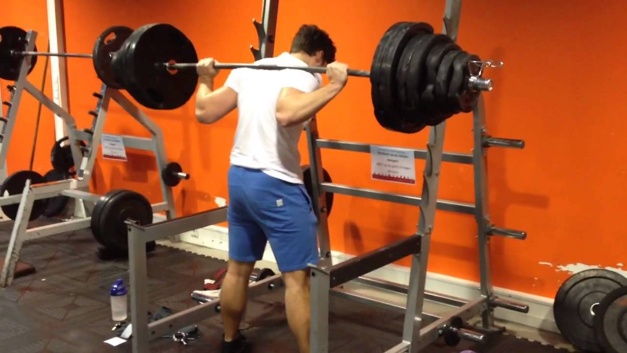 200 kg (441 lbs) beltless squat YouTube