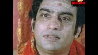 Njaane Saraswathy Njaane Lakshmi..