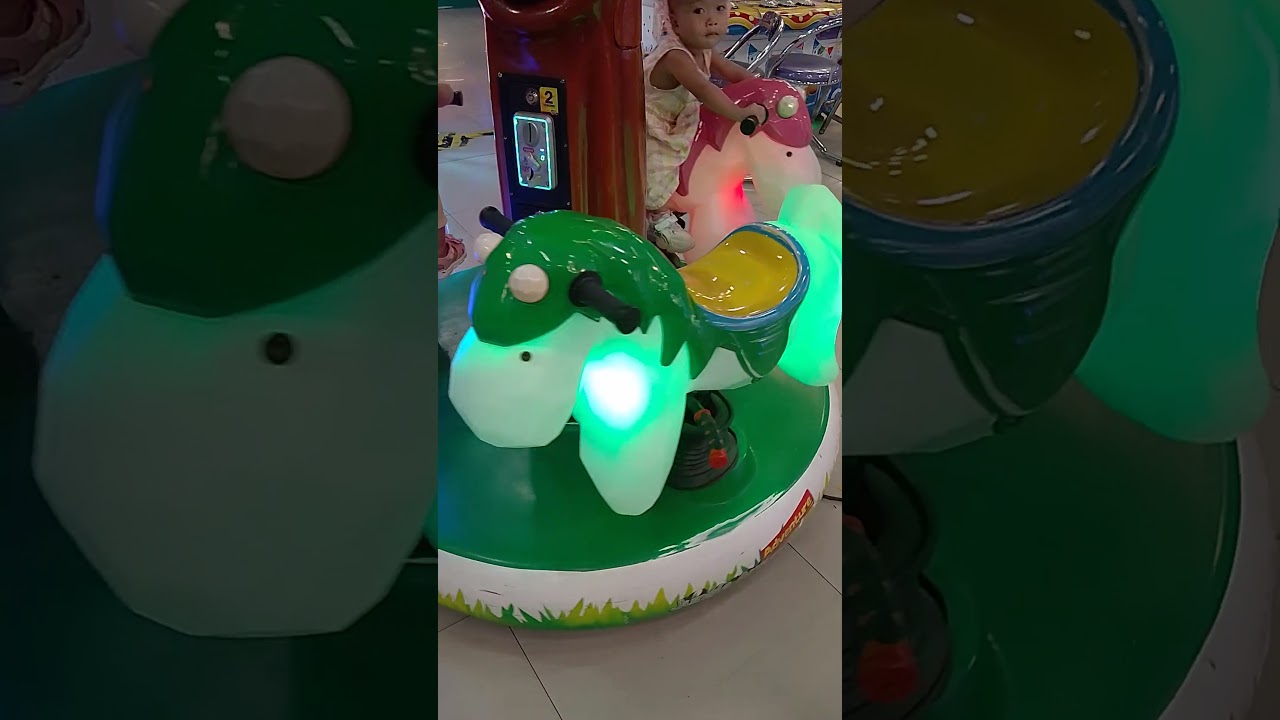 @worlds of fun/enjoying rides/carousel for babies 