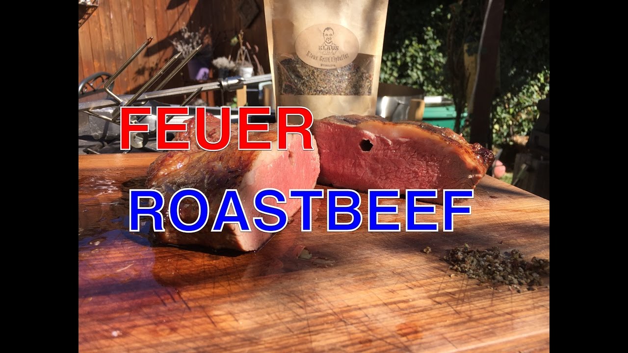 afrikanisches Roastbeef am offenen Feuer grillen --- Klaus grillt