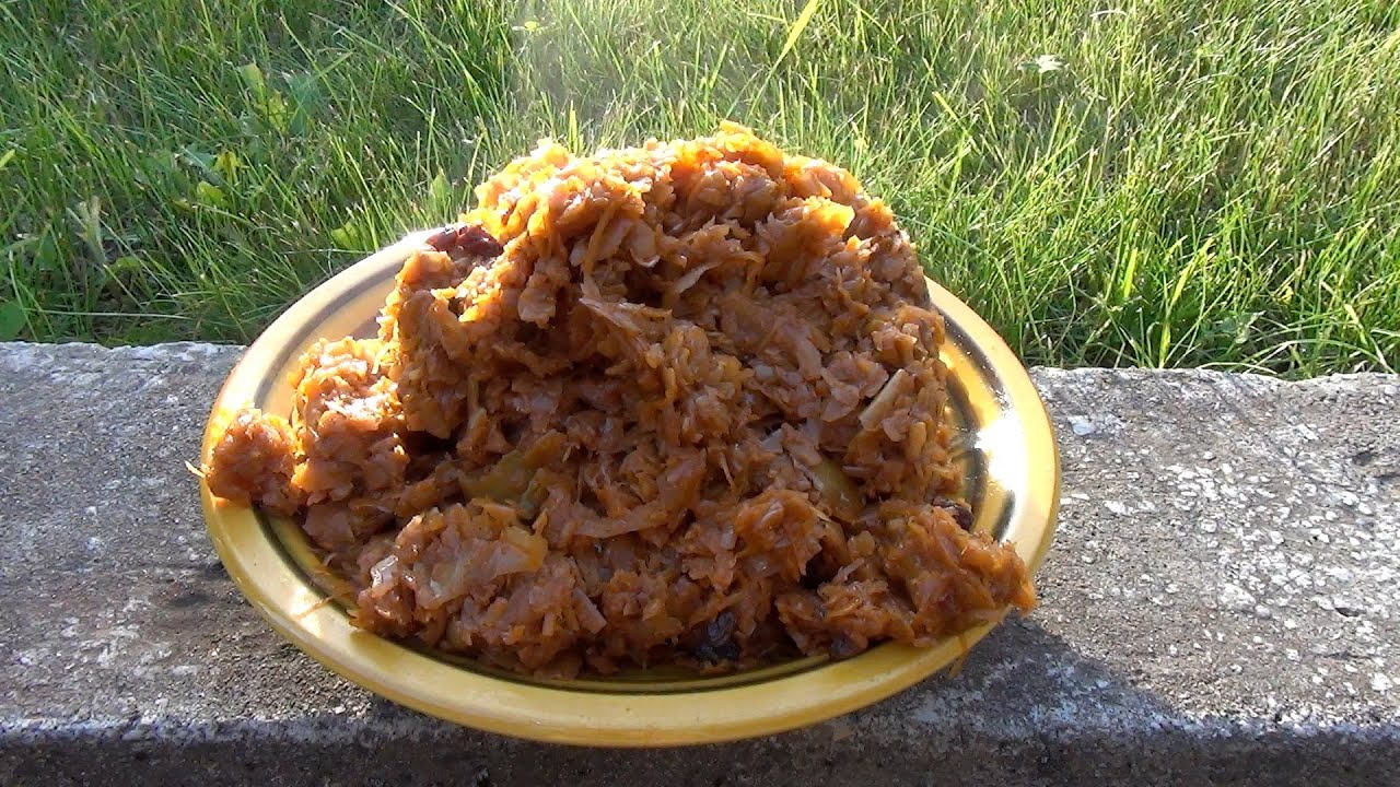 Тушим капусту с мясом в казане. Приправа капуста тушеная с индейкой. тушёная капуста с мясом в казане рецепт. тушеная капуста в казанке рецепт.