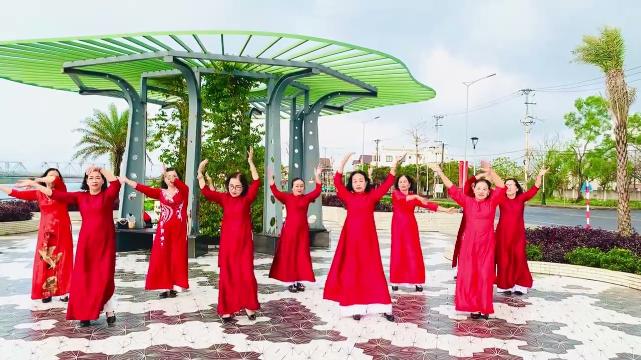 Hồ khuynh diệp-Năm cũ qua rồi