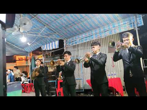 Video ĐỘI KÈN TÂY DA ĐEN PHỤC VỤ ĐÁM TANG - KÈN TÂY GIỒNG... - youtube