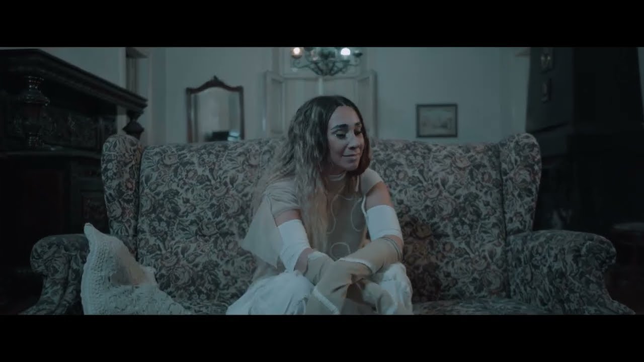 Watch Gris - Cintia Aldana (VideoOficial) prod @ayrtonsuarez_ on YouTube Watch Gris - Cintia Aldana (VideoOficial) prod @ayrtonsuarez_ on YouTube