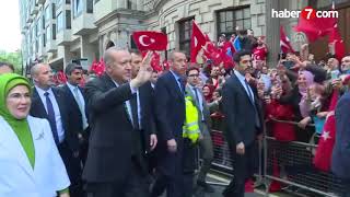 İngilterede Cumhurbaşkanı Erdoğana Sevgi Gösterisi