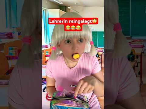 Lehrerin reingelegt😧😂 #shorts #shortvideos #comedy #lustigevideos #lustig #humor #reels #funny