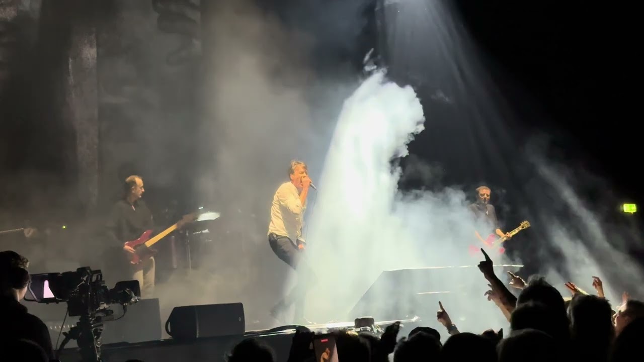 Suede - She Still Leads Me On | Royal Arena, Copenhagen | 07/03/2026