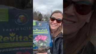 Revitalize your soil with RevitaSoil! #growyourownfood #growwithearthscience #revitasoilambassador