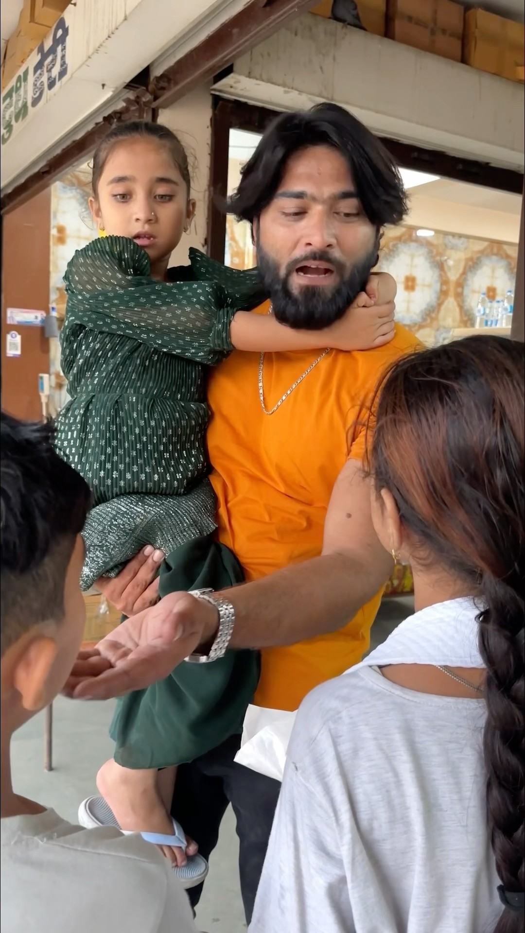 such me baccho ka dil bahut bada he??? #shorts #emotional #youtubeshorts #short