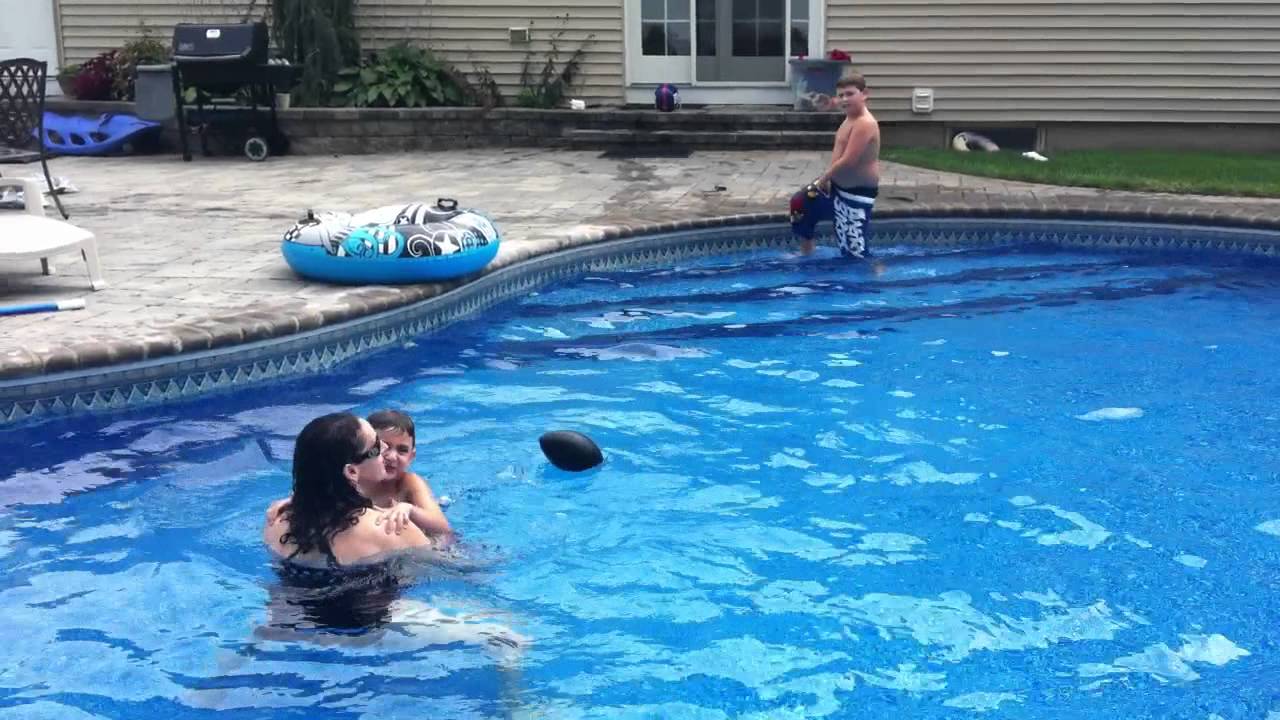 Matt belly flop - YouTube