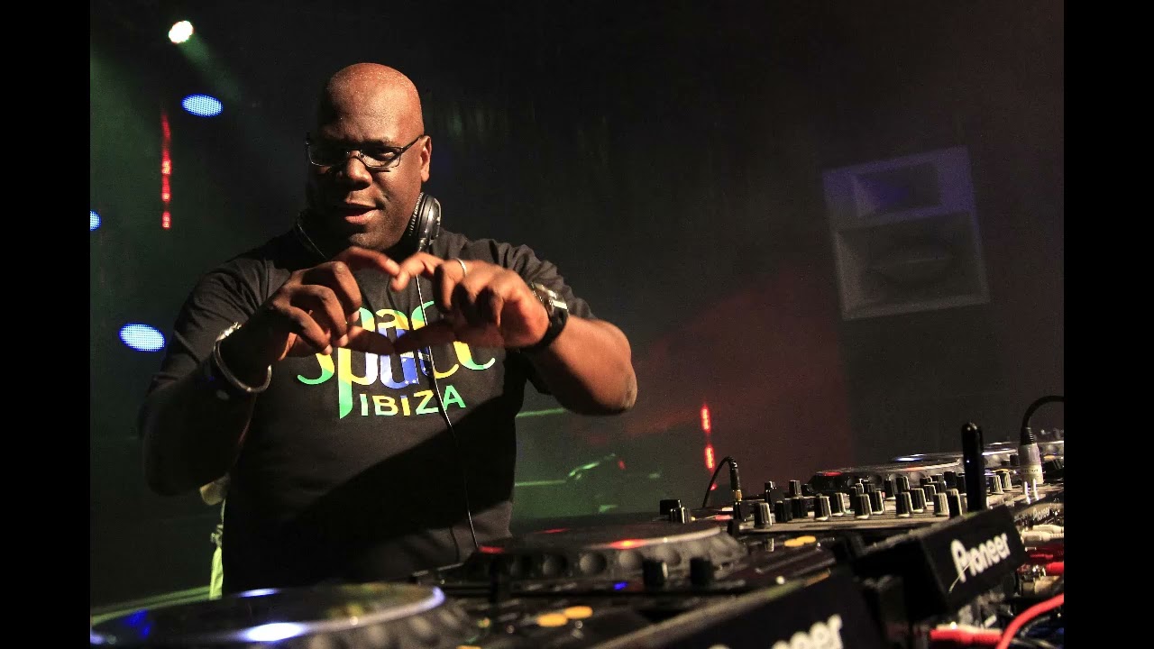 Смотреть «carl cox essential mix 1988-12-20» на YouTube Смотреть «carl cox essential mix 1988-12-20» на YouTube