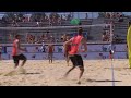 Rally of the first men's semifinal