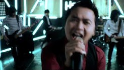 Hello - Pejuang Cinta (Official Music Video NAGASWARA) #music  - Durasi: 3:46. 
