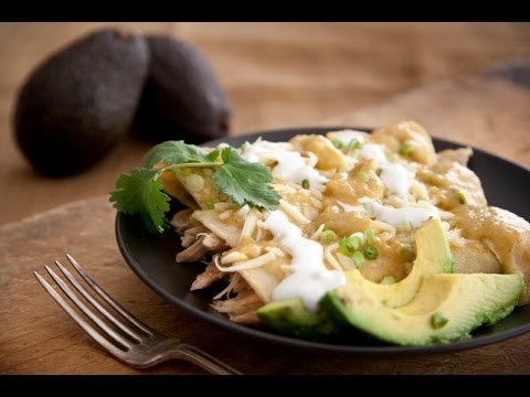 Green Chile Chicken Enchiladas (Enchiladas Verdes de Pollo) | Cacique Style | Muy Bueno