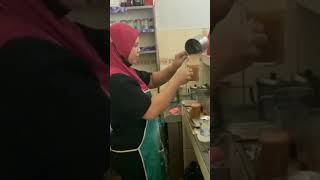 Malaysian Pulled Tea Teh Tarik