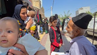 Download Lagu A viewer's donation to Atabek's family to buy clothes for Shahin MP3 Download Lagu A viewer's donation to Atabek's family to buy clothes for Shahin MP3