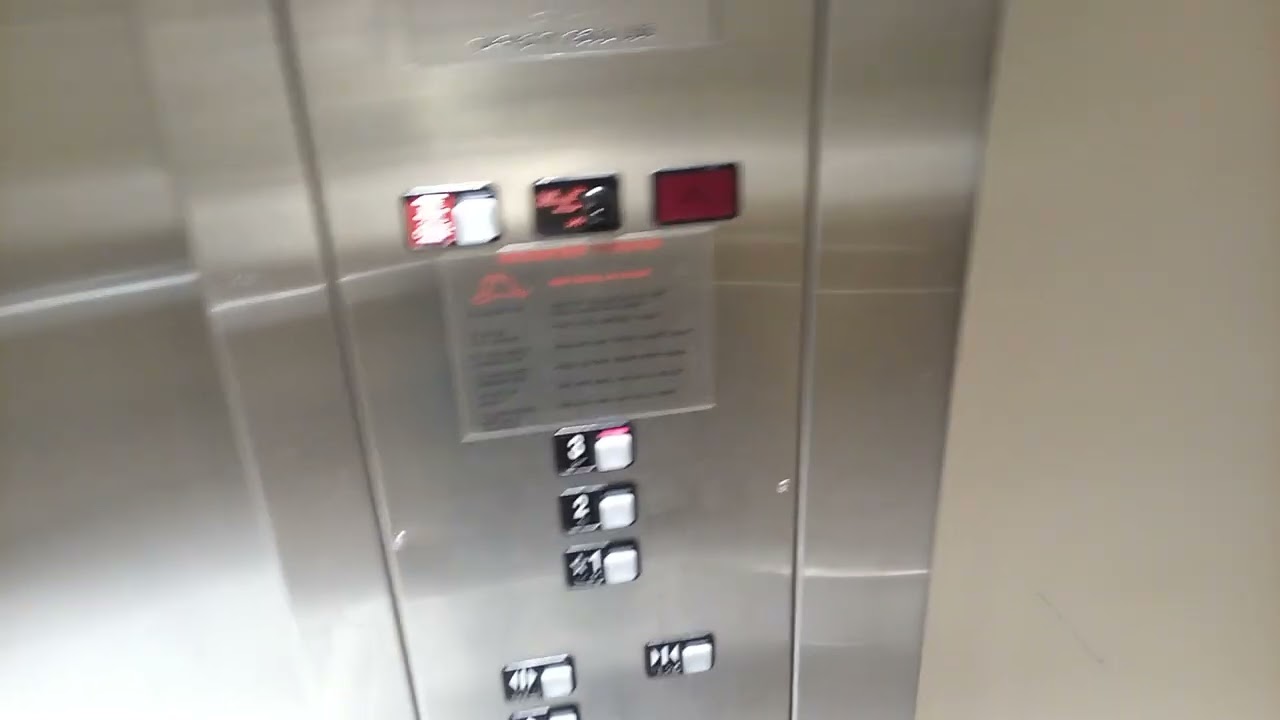 Schindler Hydraulic elevator @ Dick's Sporting Goods The Parks Mall Arlington TX 