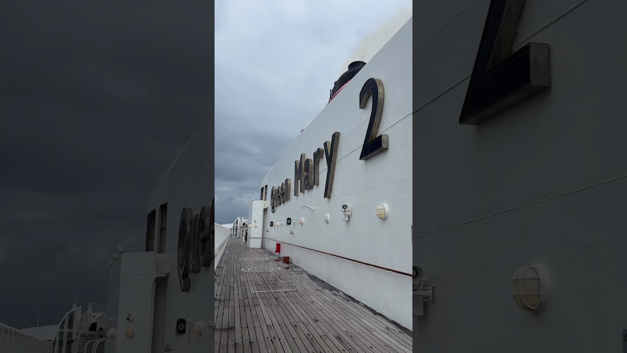 QM2 Funnel Views #cruise #cunard #qm2 #cruiselife #oceanliner #transatlantic #funnel #shorts