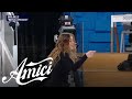 Amici 24 - Alessia - Moliendo café