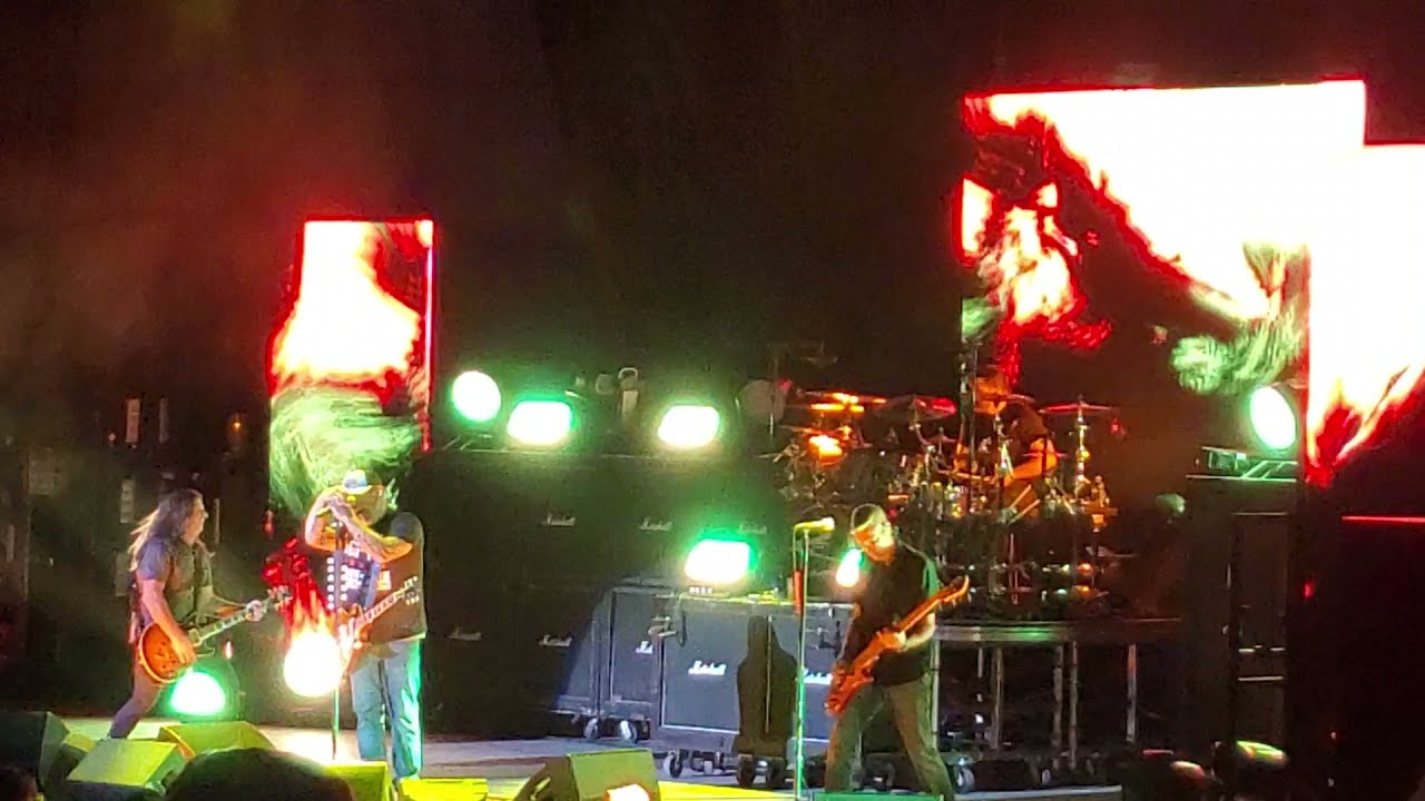 Staind - Crawl (LIVE)