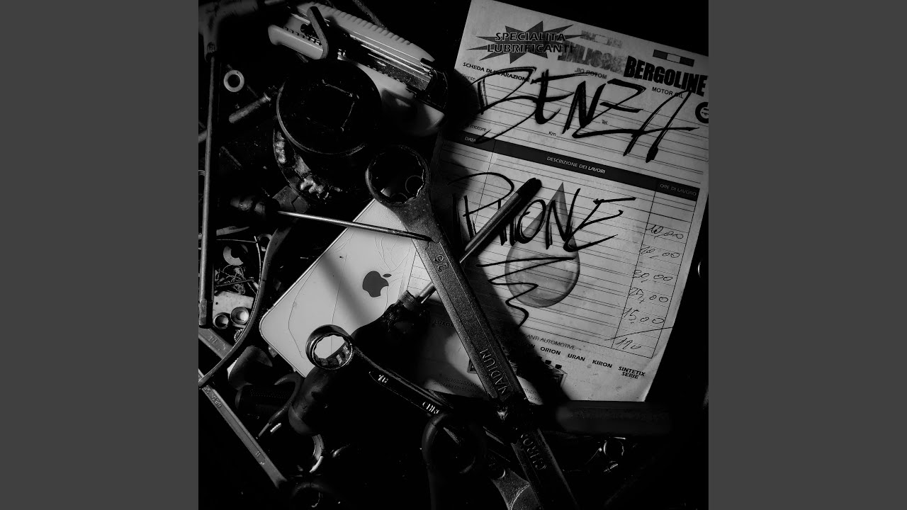 Obejrzyj Iphone w YouTube Obejrzyj Iphone w YouTube