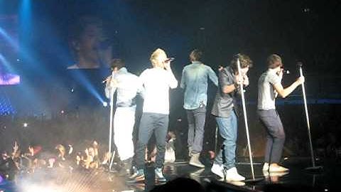 One Direction - Wembley 05/03/2011 - My Life Would Suck Without You