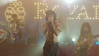 Palaye Royale Broken Live in Cologne, Germany (Fever dream Tour 2023) Resimi