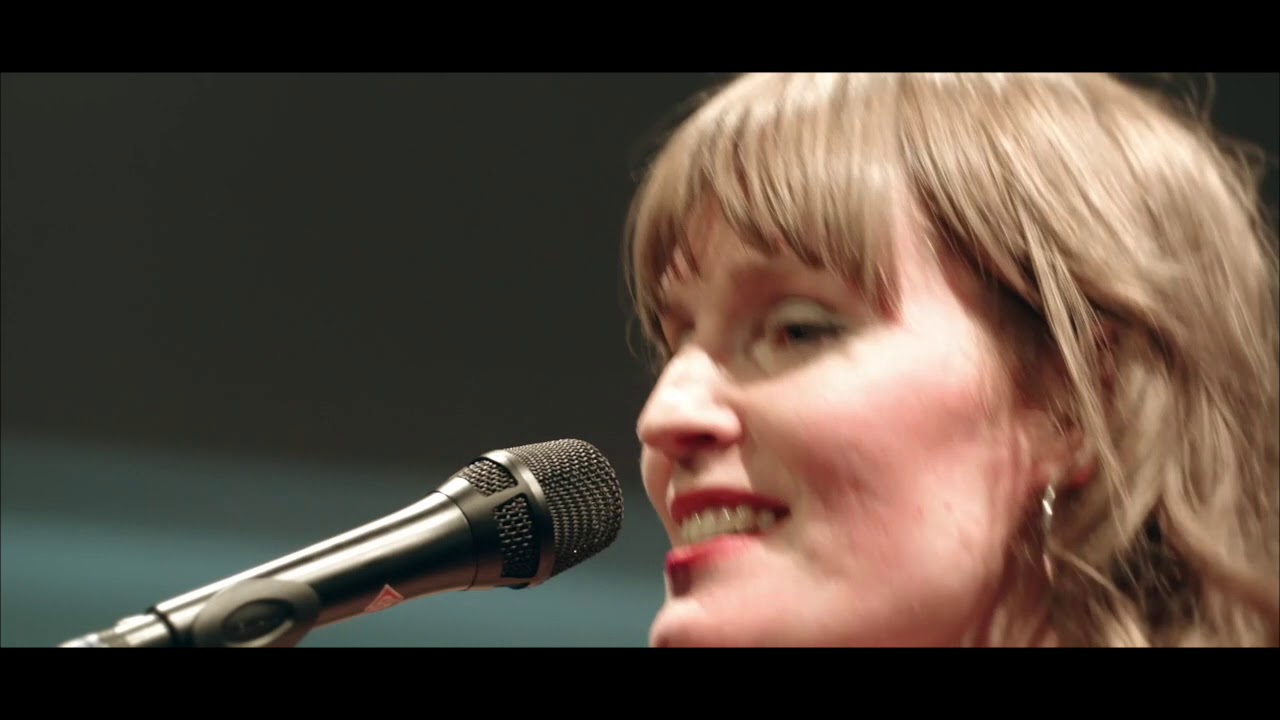 Christel Mayven - Sweet Disillusion (Live)