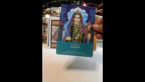 Daily Tarot & Oracle Reading | #shorts #YouTubeshorts | Message in a minute Sunday Jan 2, 2022