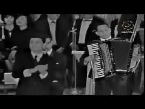 سواح عبد الحليم حافظ من حفل اضواء المدينه