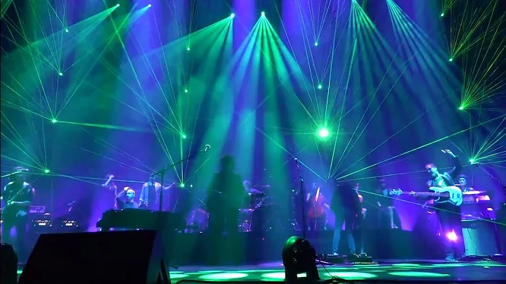 "Shine A Little Love" Jeff Lynne's ELO Live 2019 T...