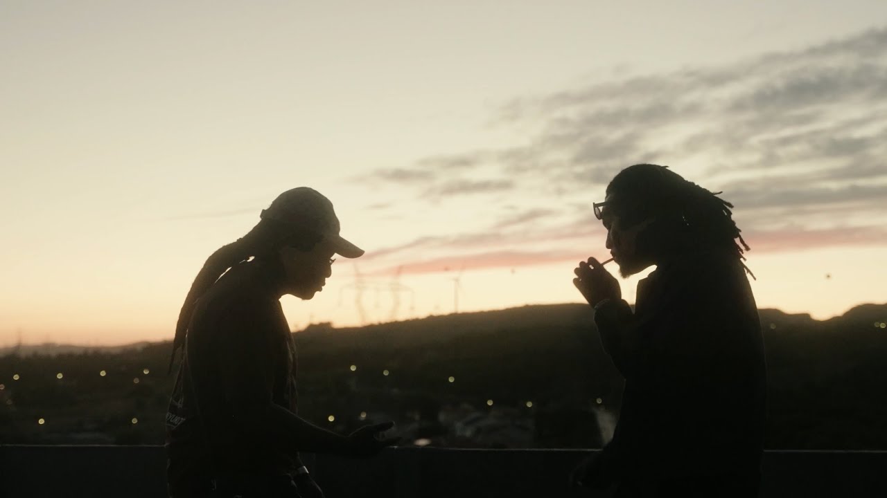 DoubleLife X Giovanni - BRILHO (video oficial) adlı videoyu YouTube'da izle DoubleLife X Giovanni - BRILHO (video oficial) adlı videoyu YouTube'da izle