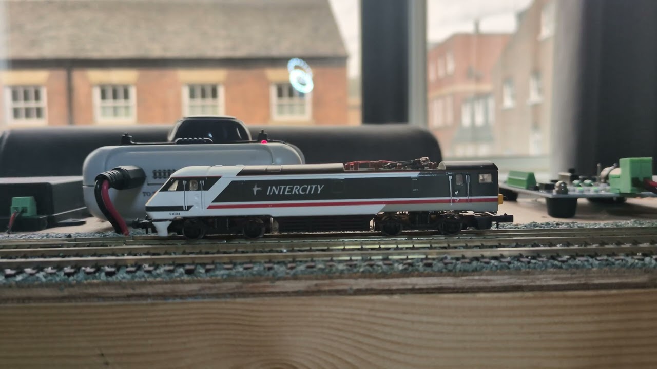 Watch Graham Farish Class 91 DCC Sound Conversion video