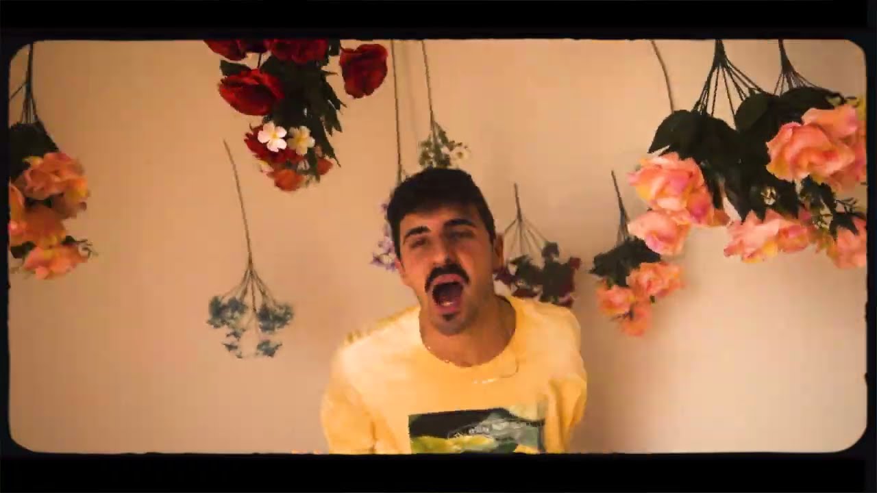 MANU CORT - PEGATINAS (VIDEOCLIP)